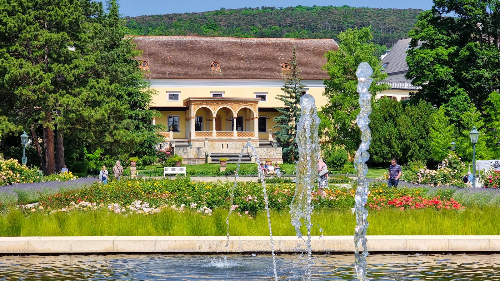 Schloss Weikersdorf im Doblhoffpark