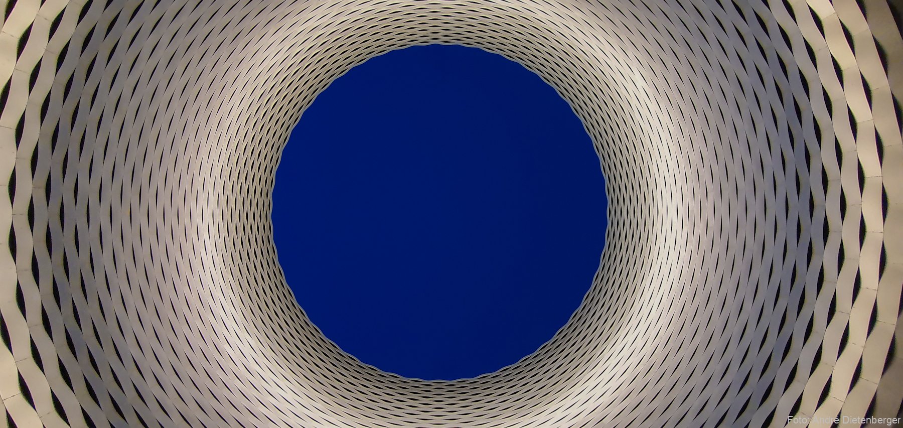 Neue Messehalle von Herzog & de Meuron
