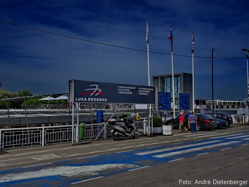 Belgrad - Waterfront Einschiffung zur Flußkreuzfahrt