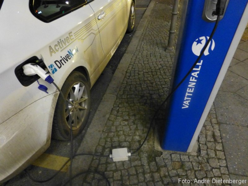 DriveNow ActiveE Berlin Kabelsalat