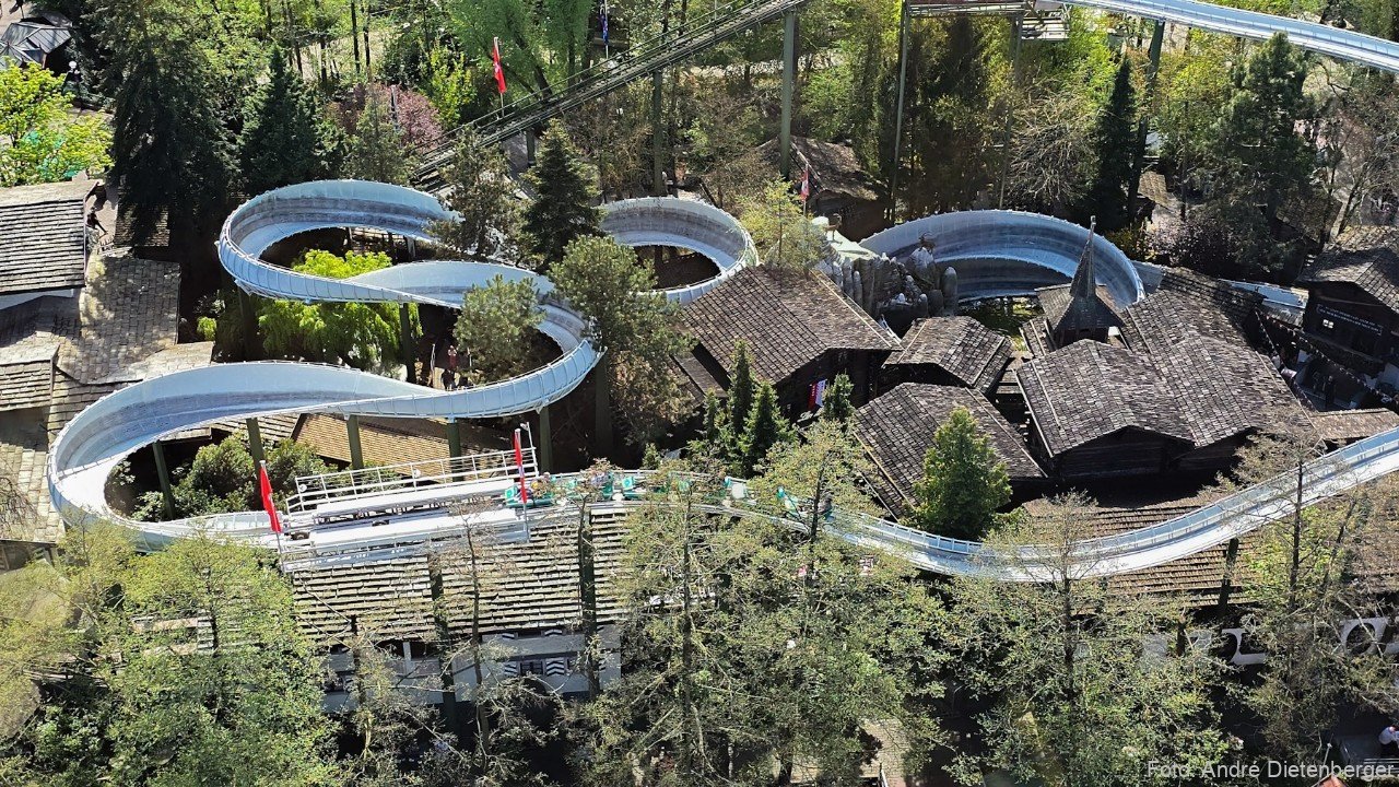 Europa-Park Themenbereich Schweiz - Schweizer Bobbahn