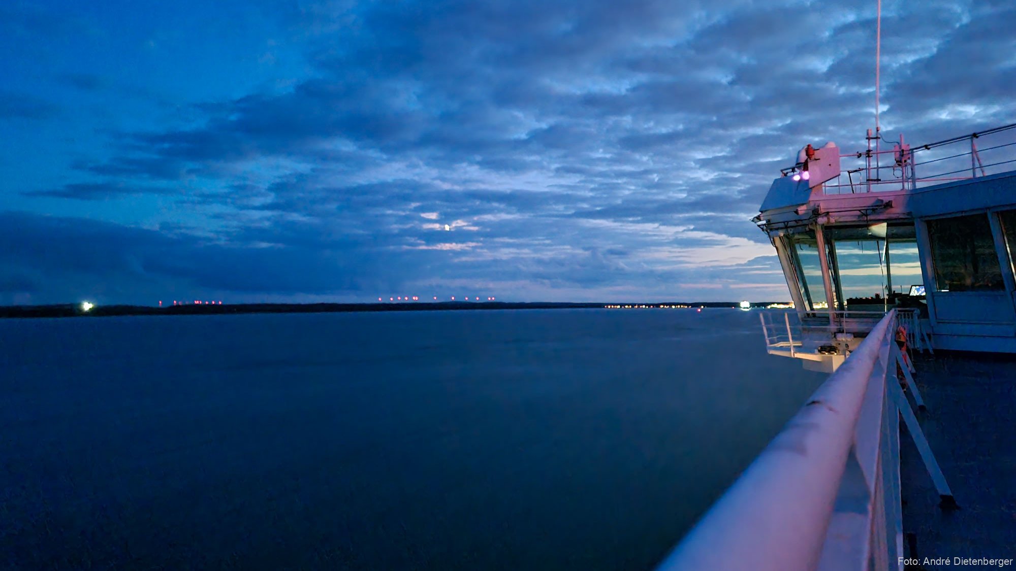 Finnlines Fähre kurz vor Travemünde
