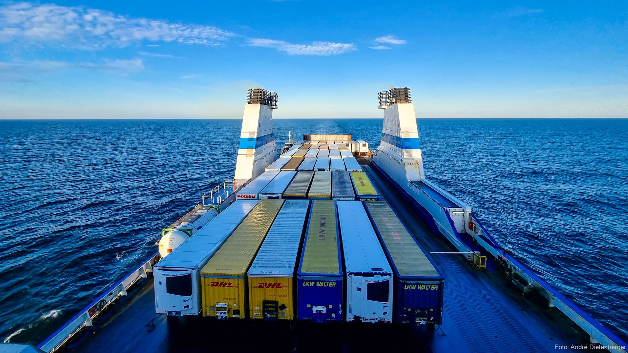 Finnlines RoPax Fähre LKWs