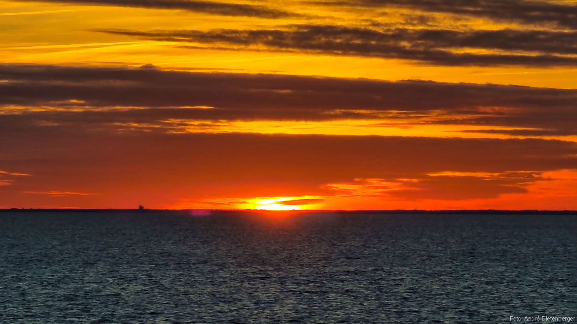 Sonnenuntergang auf der Ostsee