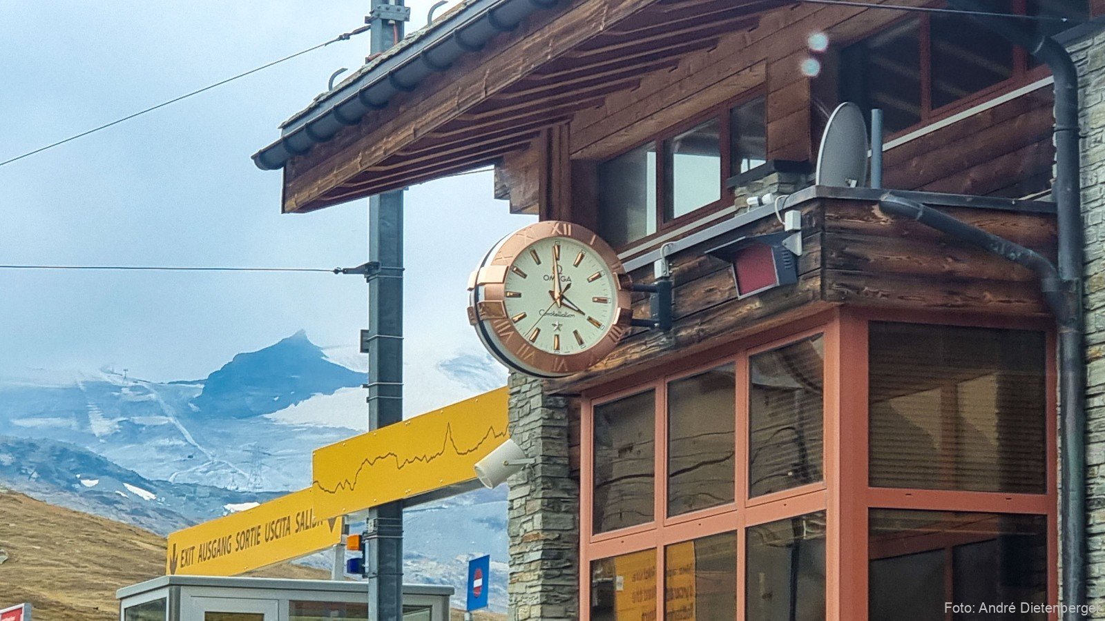 OMEGA Bahnhofs Uhr