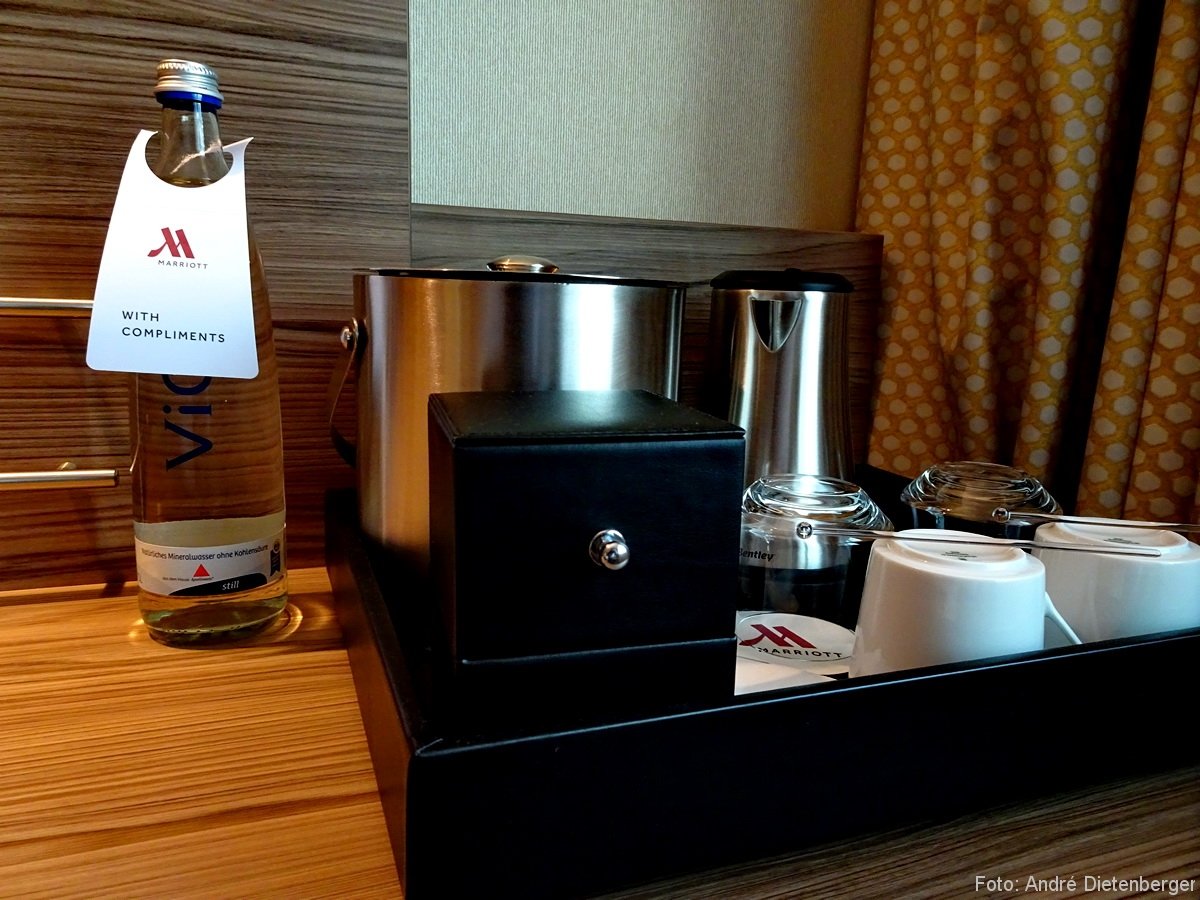 Bonn Marriott - Tee und Kaffee Zubereiter