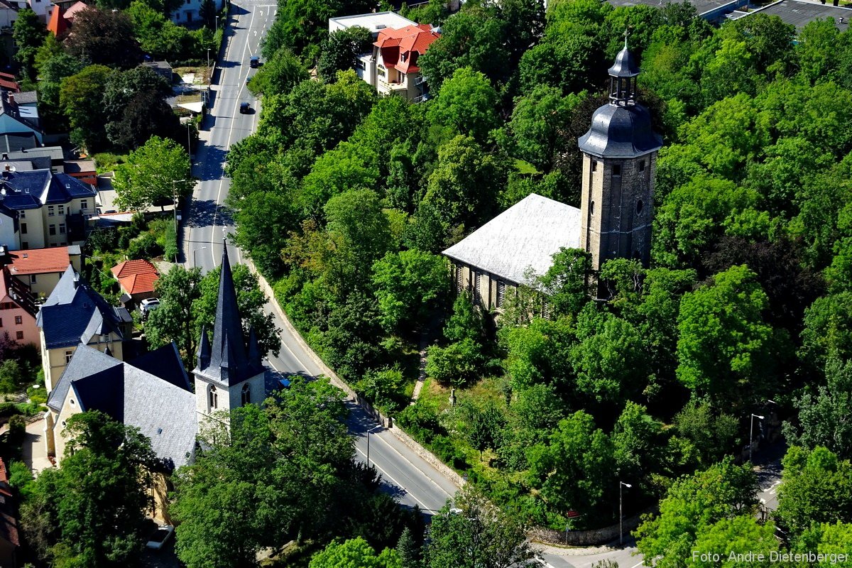 Panorma mit Katholischer Kirche und Friedenskirche