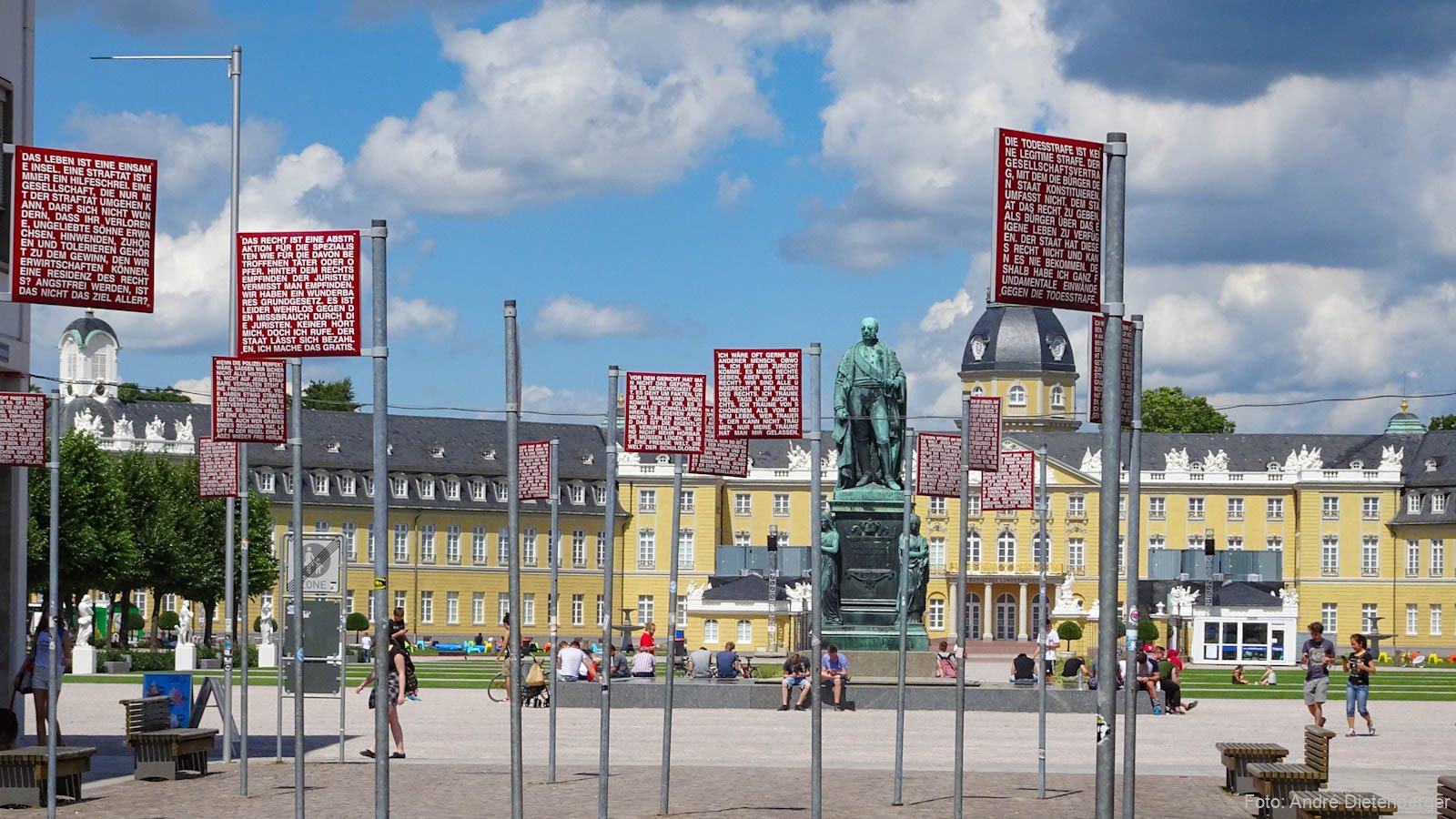 Platz der Grundrechte