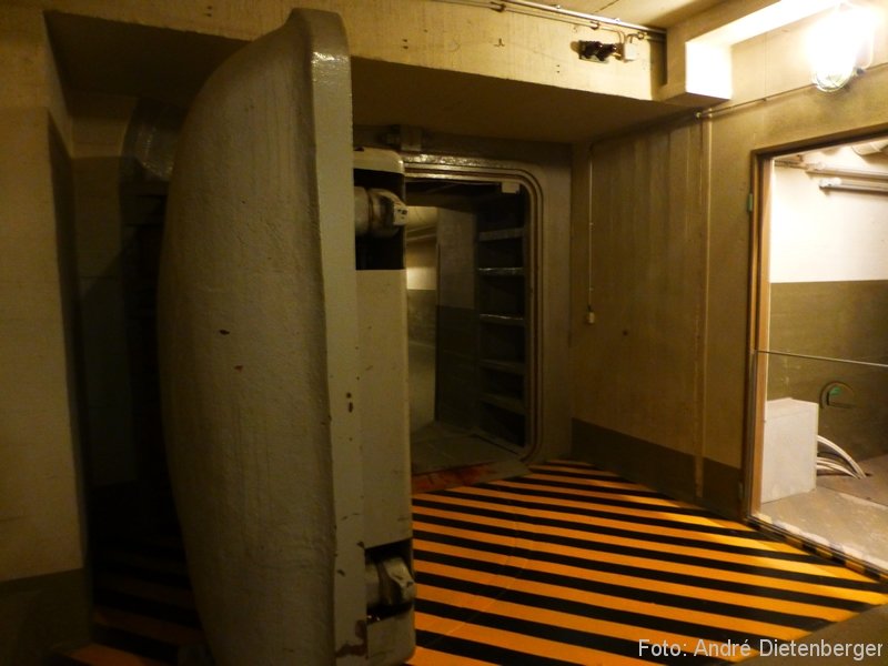 Dokumentationsstätte Regierungsbunker Schleuse