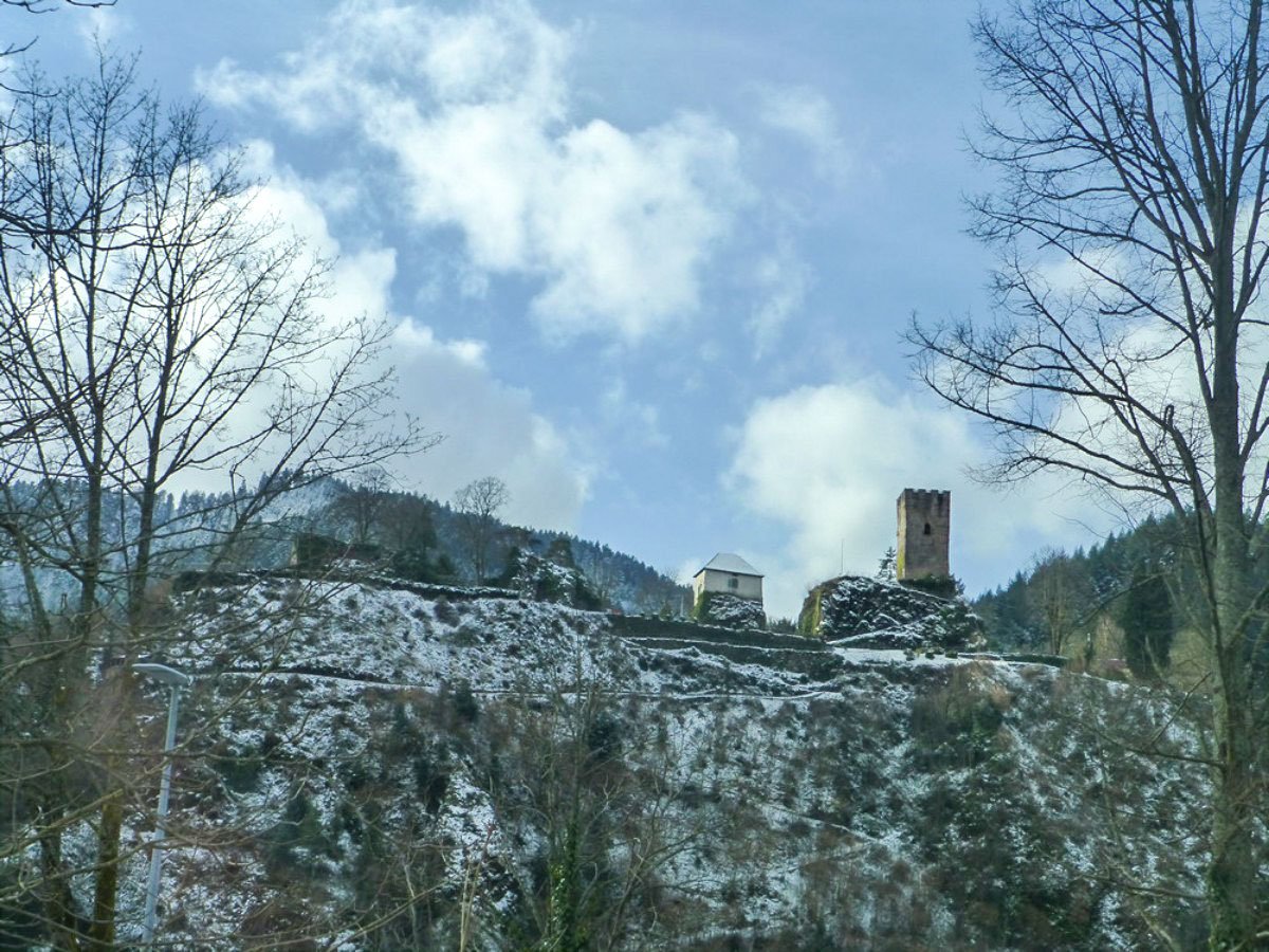 Schwarzwaldbahn - Unterwegs Burgruine