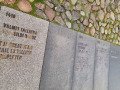 Haus der Großen Gilde (Tallinns Geschichte auf Steinplatten)