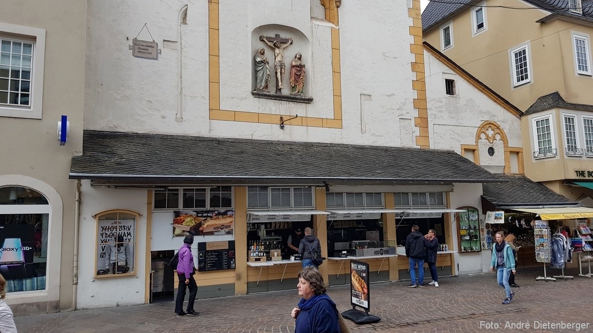 Kirche St. Gangolf, Kiosk