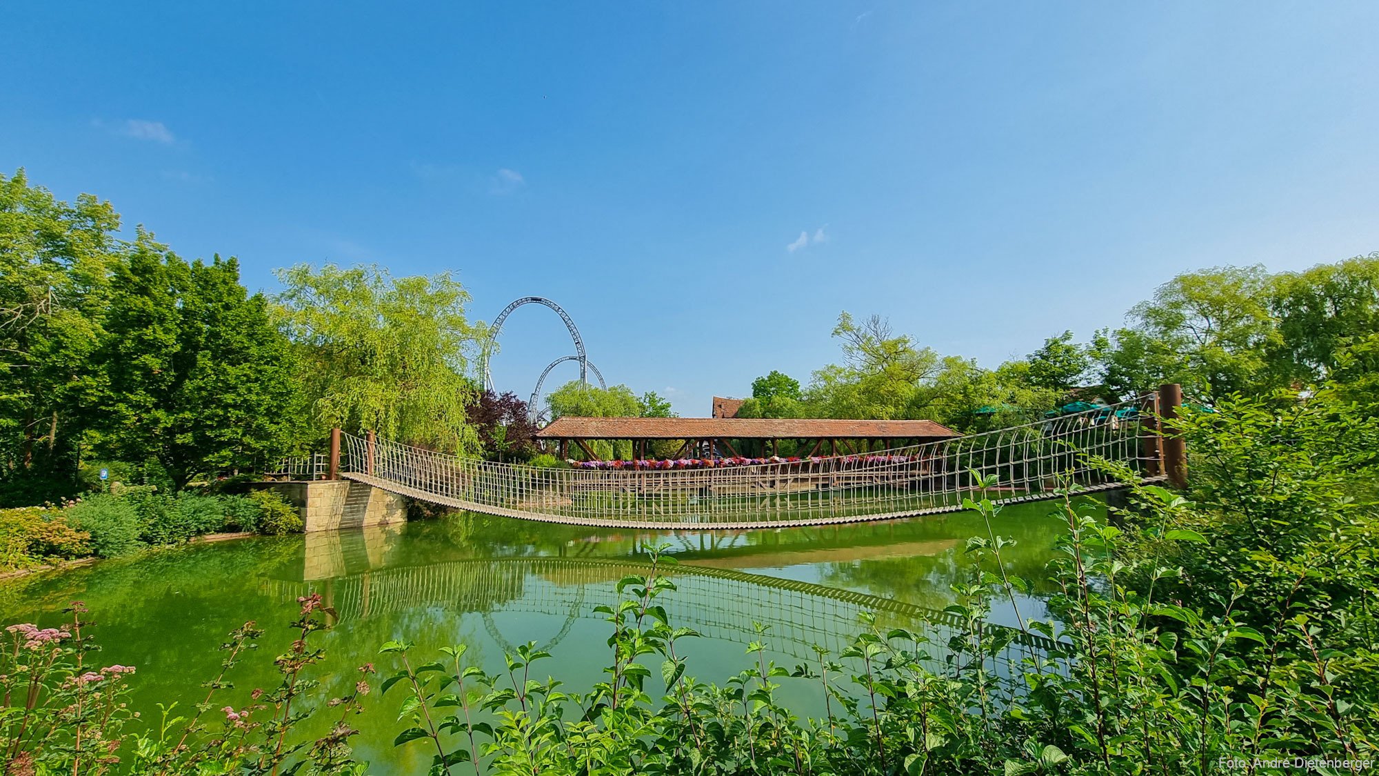 Erlebnispark Tripsdrill - Hängebrücke über den See