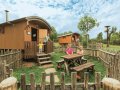 Natur-Resort  Schaeferwagen  (c) Erlebnispark Tripsdrill GmbH & Co. KG