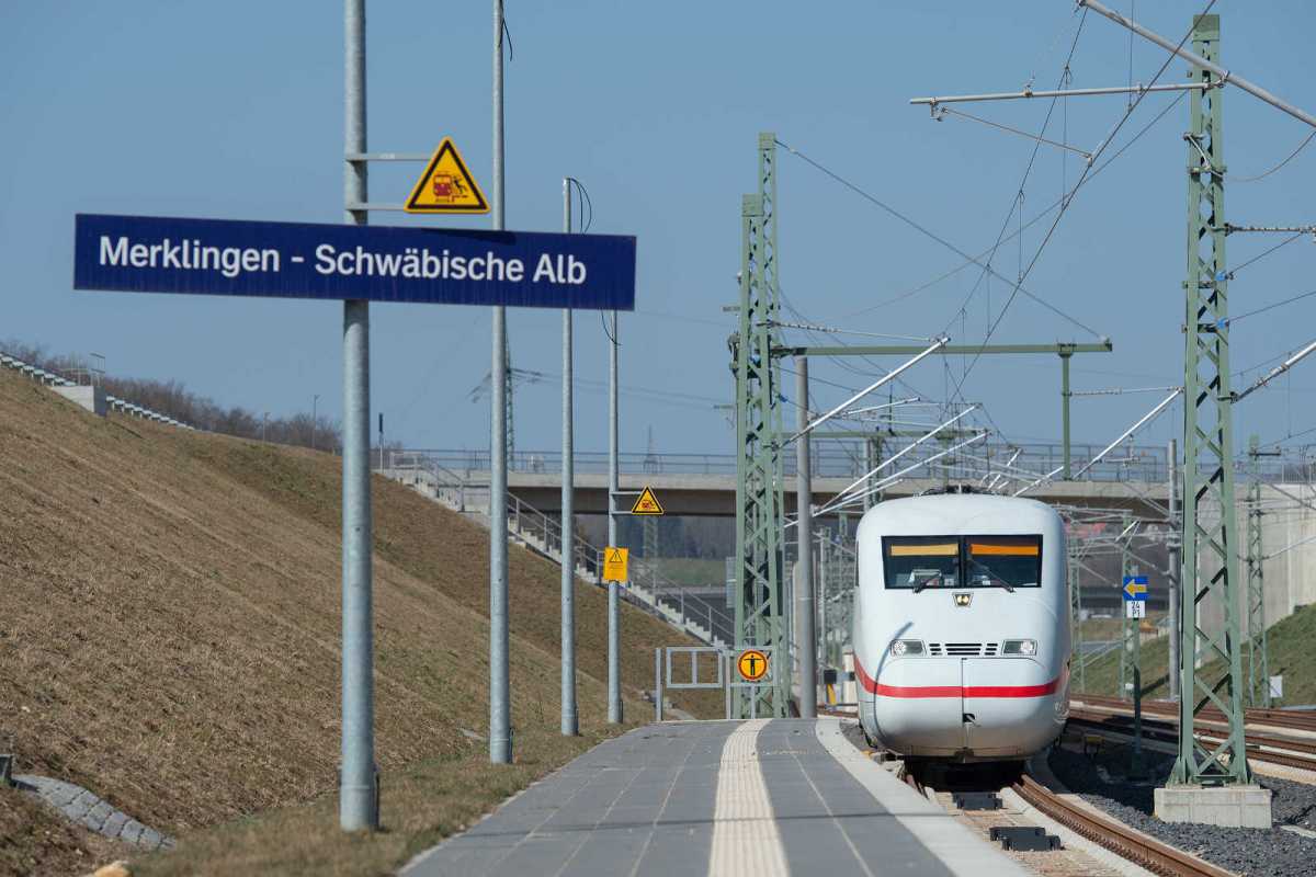 Wendlingen-Ulm  Bahnhof Merklingen  Bahnsteig