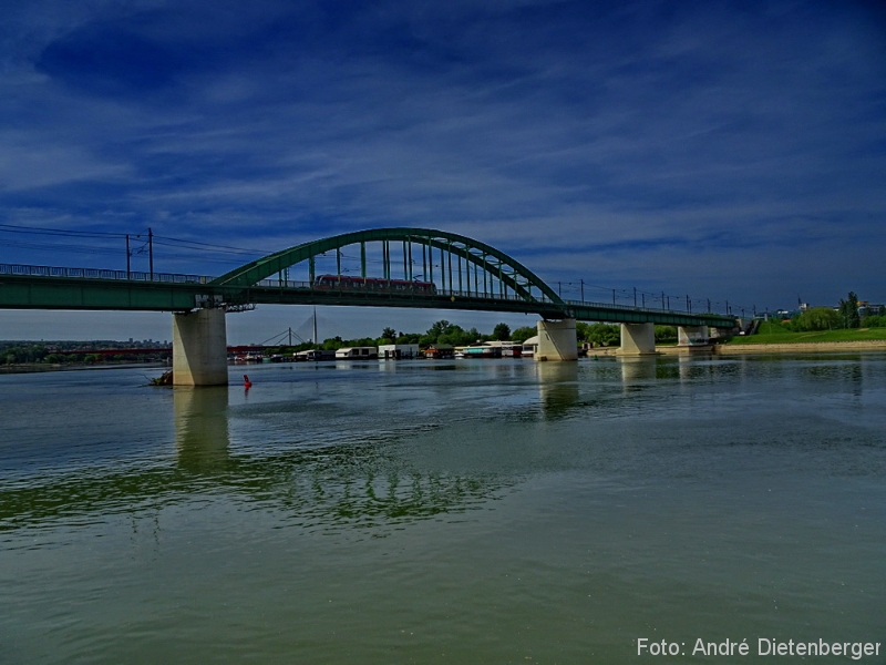 Belgrad - Waterfront Brücke über die Save