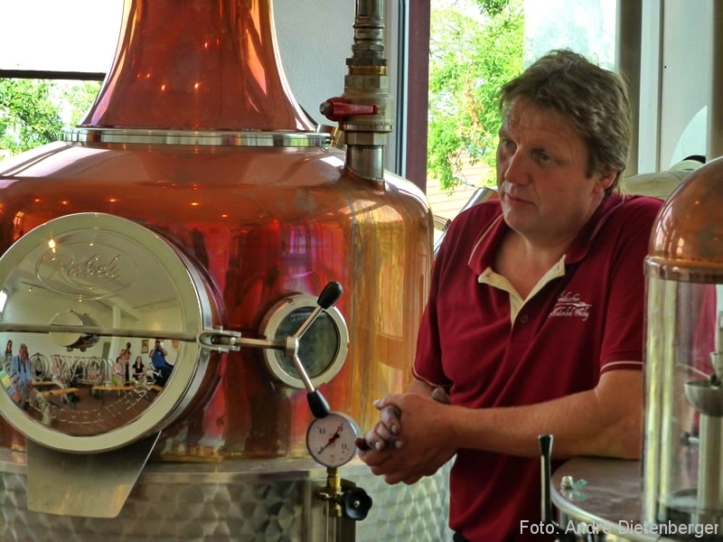 Whisky Walk - Thomas Rabel Whisky Walk - Thomas Rabel