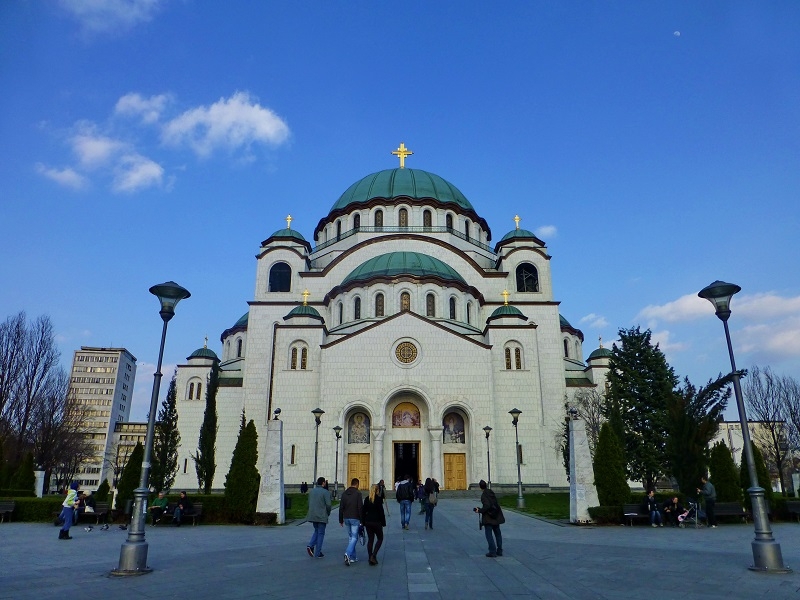 Die Kathedrale des Heiligen Sava (Hram Svetog Save) Die Kathedrale des Heiligen Sava (Hram Svetog Save)