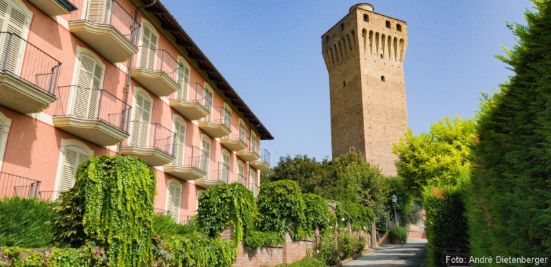 Hotel Castello Santa Vittoria d´Alba Hotel Castello Santa Vittoria d´Alba