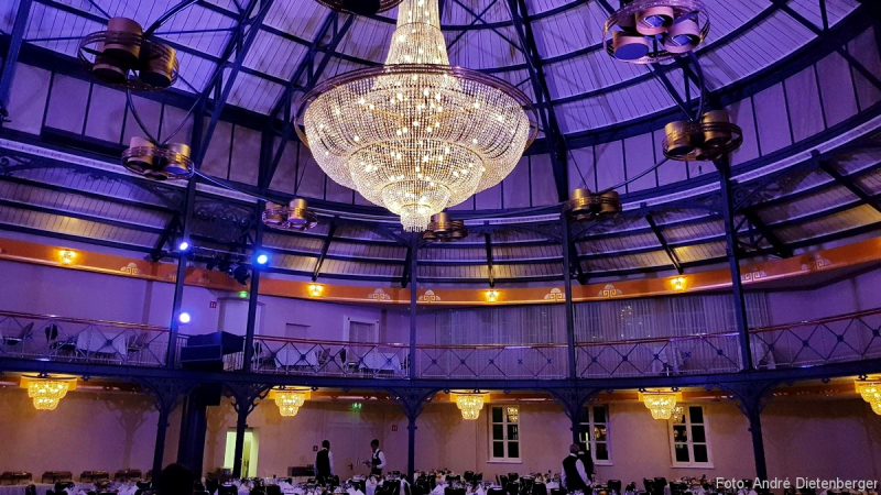 Alte Reithalle innen