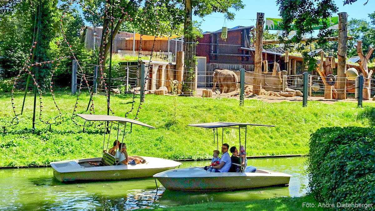 Karlsruhe - Stadtgarten Zoo Elefantenanlage