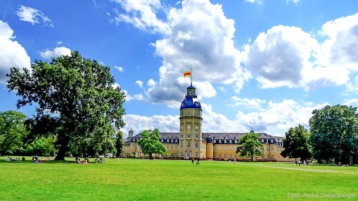 Karlsruhe - Schloss von hinten